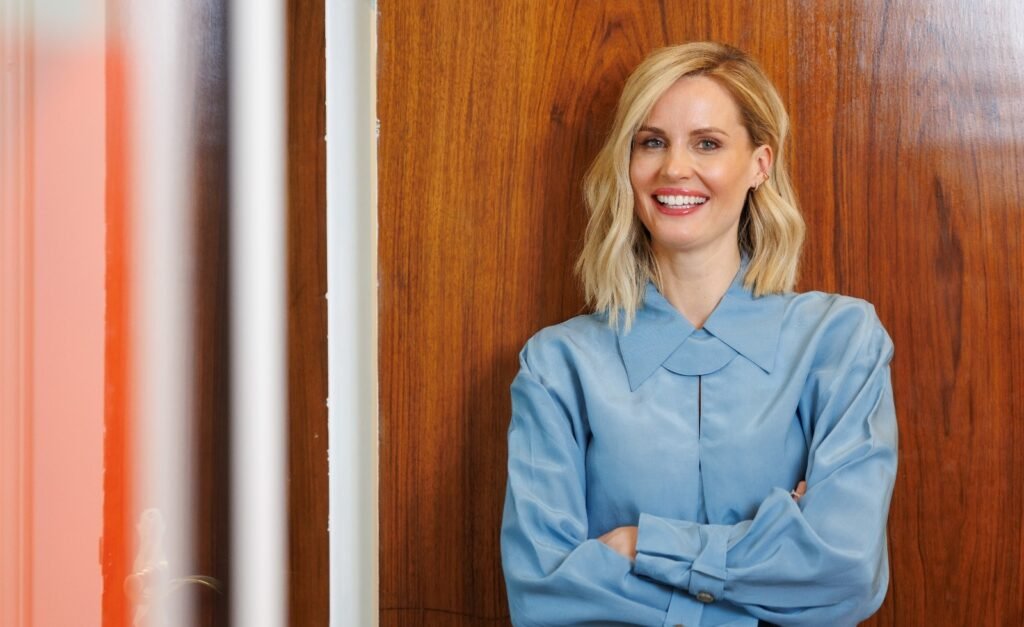 Die beeindruckende Karriere von Janna Ensthaler: Unternehmerin, Investorin und Vorbild Janna Ensthaler