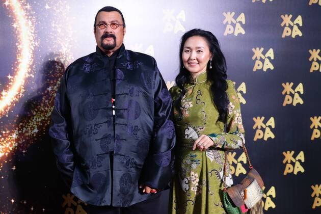 Steven Seagal Ehepartnerin