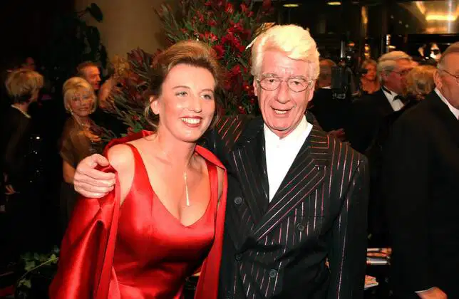 simone felischak – Ein Name, der neugierig macht simone felischak