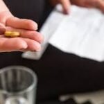 Wenn Promis über Medikamenten-Nebenwirkungen sprechen: Was hilft – und was Sie besser prüfen sollten