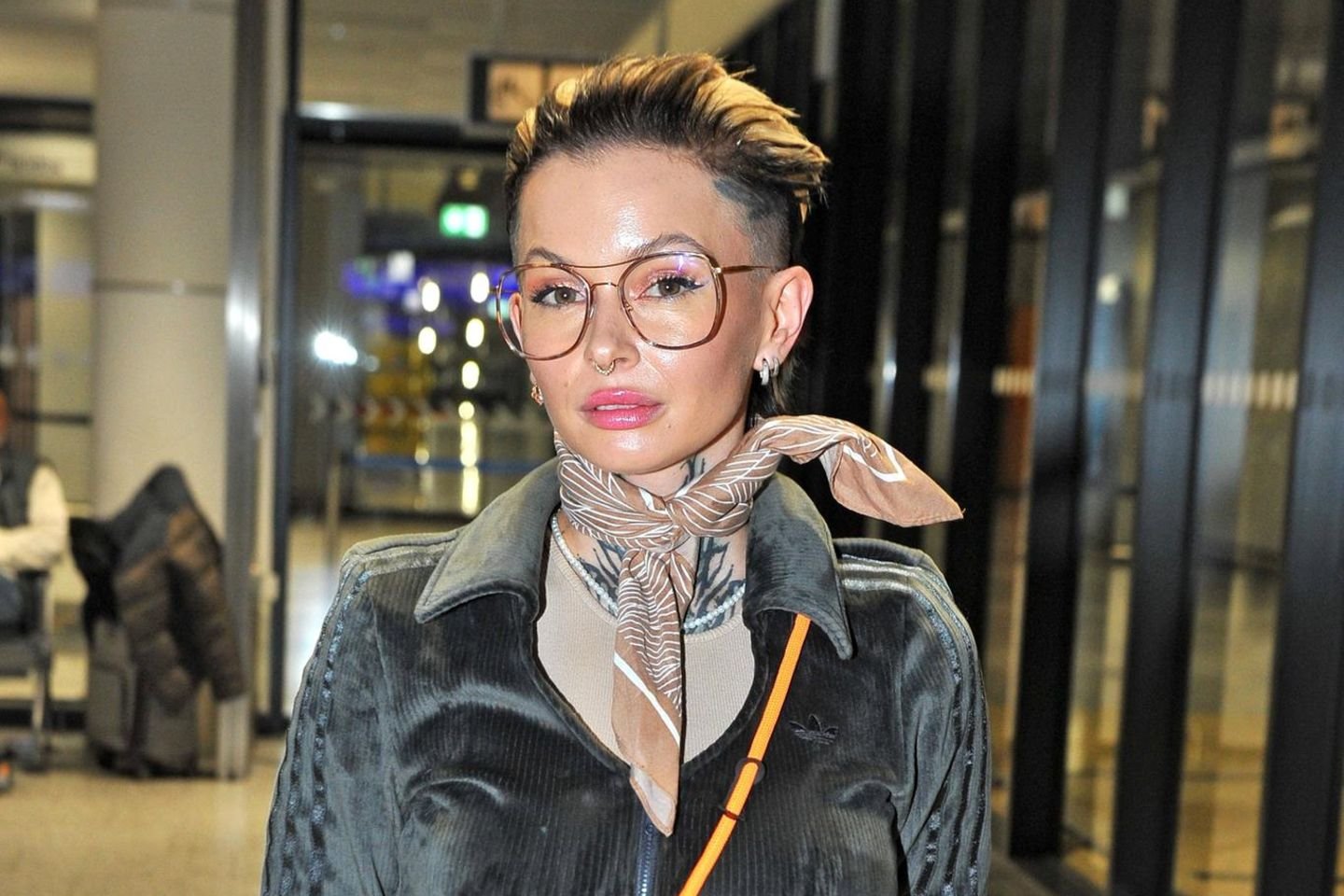 Edith Stehfest: Ein Blick auf Stärke, Wandel und die Suche nach eigener Wahrheit Edith Stehfest