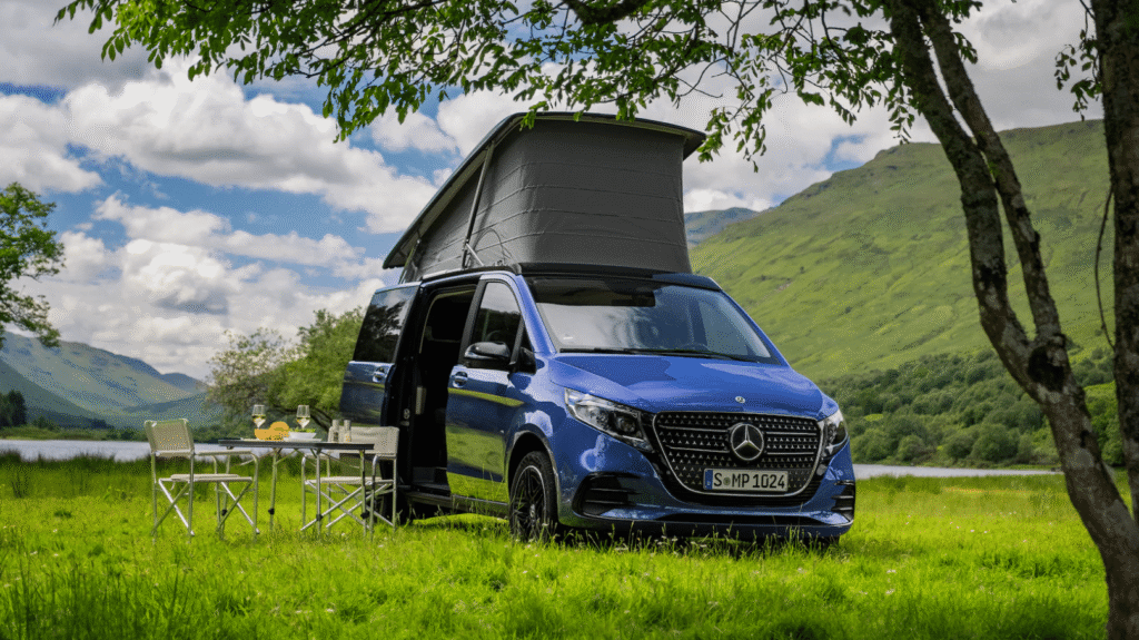 Der Van als Rückzugsort: Individuelle Schlaflösungen für bewusstes Reisen Der Van als Rückzugsort: Individuelle Schlaflösungen für bewusstes Reisen